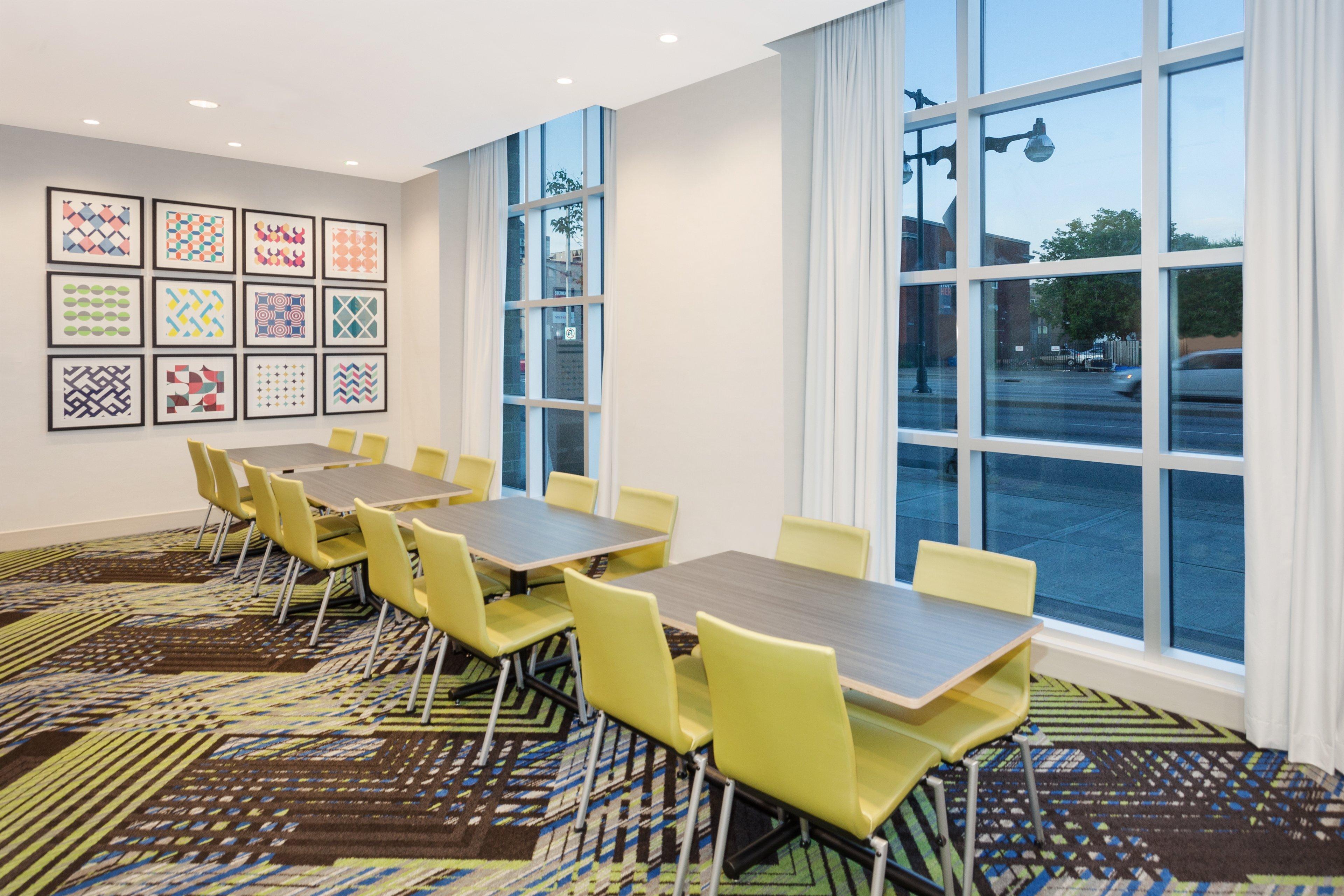 Express & Downtown East By Ihg Ottawa